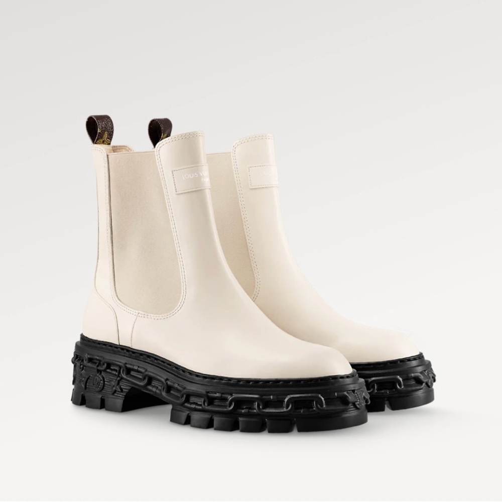 Worn 2 times Louis Vuitton booties
